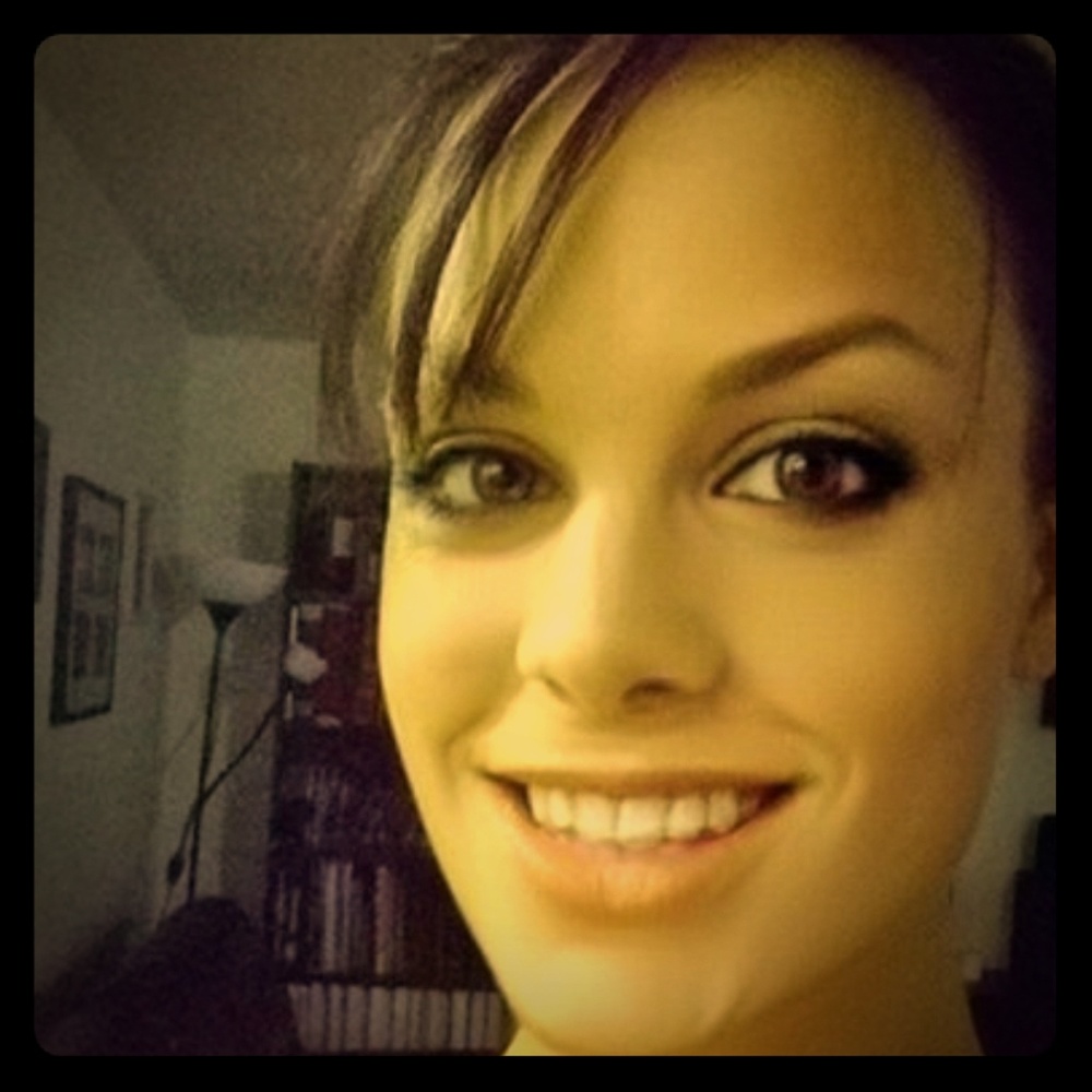Meet your Posher, Amanda
